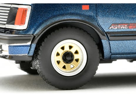 トミーテック 1/64 TLV-N325b シボレー アストロ LT AWD（水色／紺）94年式
