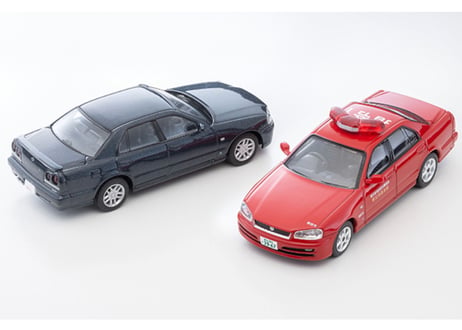 トミーテック 1/64 TLV-N170c 日産 スカイライン 4ドアスポーツセダン 25GT‐X（紺）