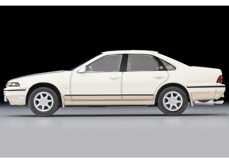 トミーテック 1/64 TLV-N319c 日産 セフィーロ タウンライドSV（白／ベージュ）91年式