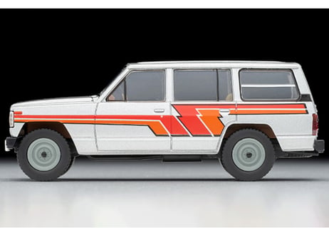 トミーテック 1/64 TLV-N109d ニッサン サファリ エクストラバンDX(銀/ストライプ)85年式