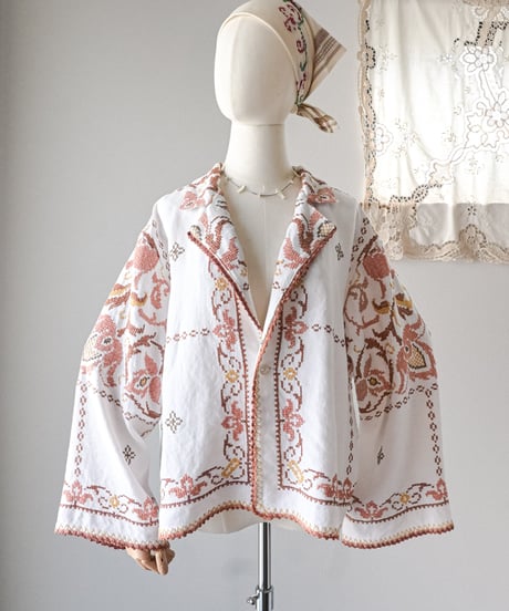 【Seek an nur】Vintage embroidered over jacket