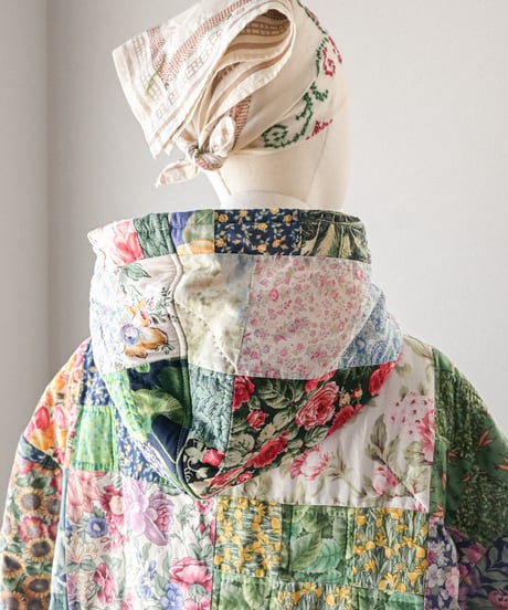 【curoam】Vintage Patchwork Quilted Hoodie