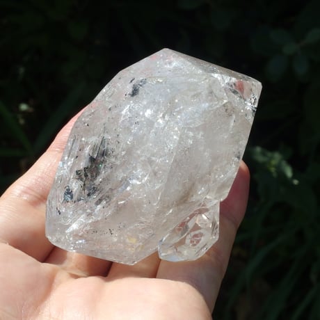 ハーキマーダイヤモンド（連結結晶、虹入り）