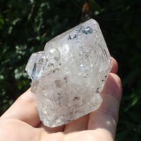 ハーキマーダイヤモンド（連結結晶、虹入り）