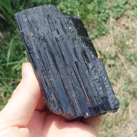 ブラックトルマリン原石（大サイズ）