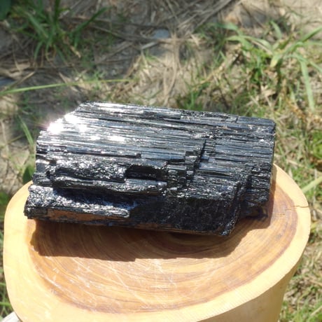 ブラックトルマリン原石（大サイズ）
