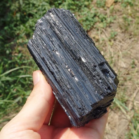 ブラックトルマリン原石（大サイズ）