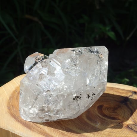 ハーキマーダイヤモンド（連結結晶、虹入り）