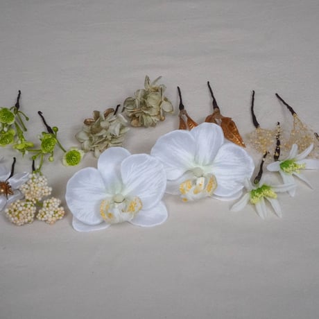髪飾り / White orchid