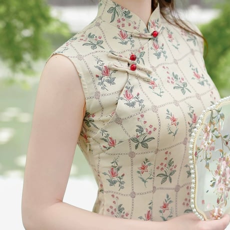 ナチュラルホワイト × 花格子レトロ
