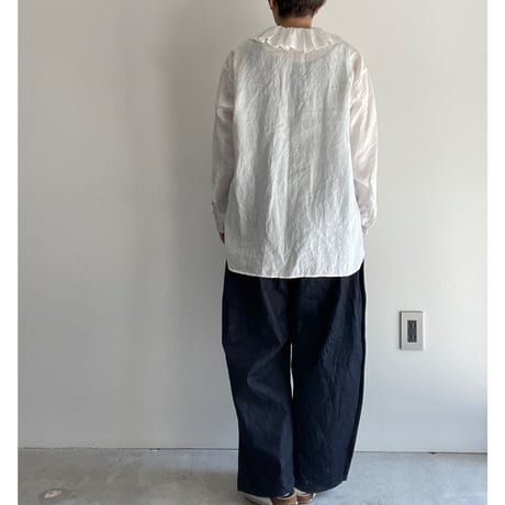 R&D.M.CO- L.G.D. RUFFLE COLLAR BLOUSE