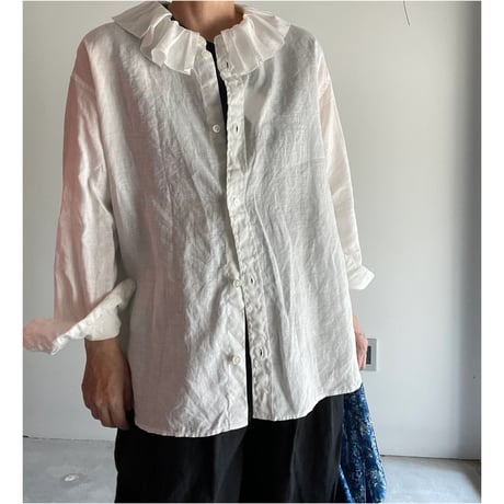 R&D.M.CO- L.G.D. RUFFLE COLLAR BLOUSE
