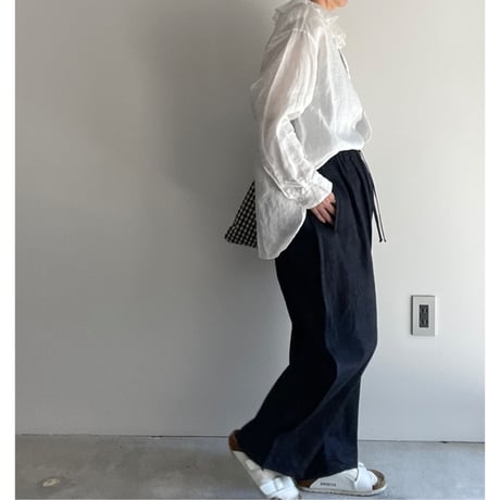 R&D.M.CO- L.G.D. RUFFLE COLLAR BLOUSE