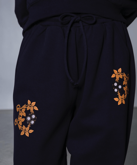 Thorn & Bloom Sweat Pants(Navy)