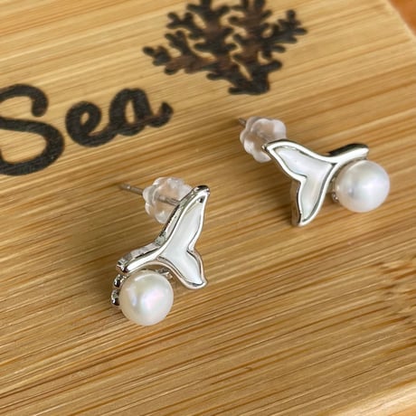 ピアス