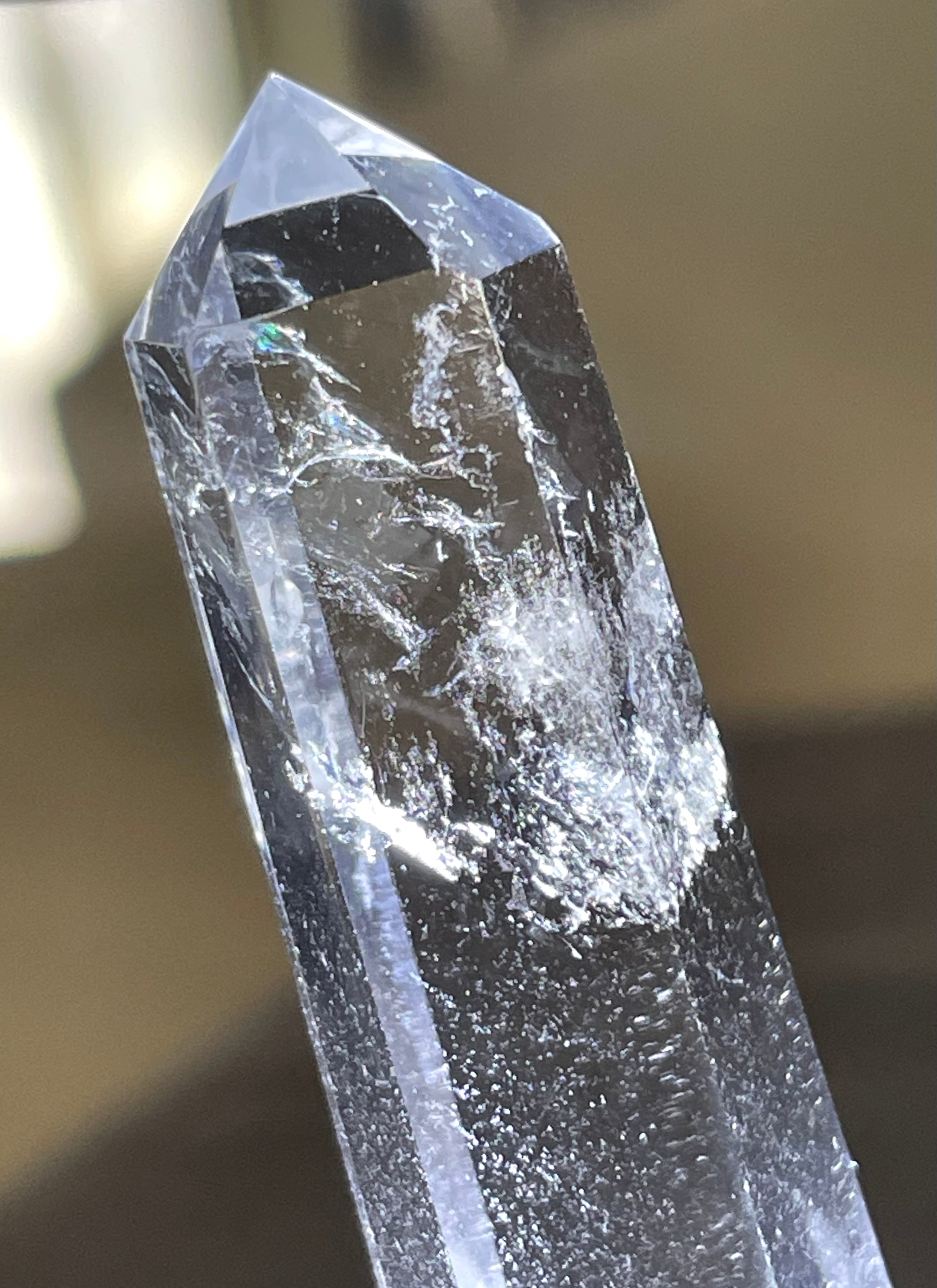 夏SALE✨クリアクォーツ　水晶　ポイント　タワー　天然石 26,800→ 水晶【クリアクオーツ】 六角柱◇タワー◇ポイント◇天然石