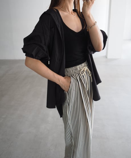 airy hoodie shirt / black