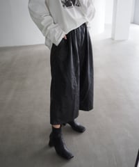 ルーズレザーハーフパンツ(10月30日入荷予定)