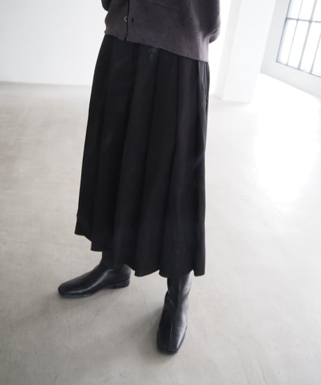 クラシカルミディプリーツスカート