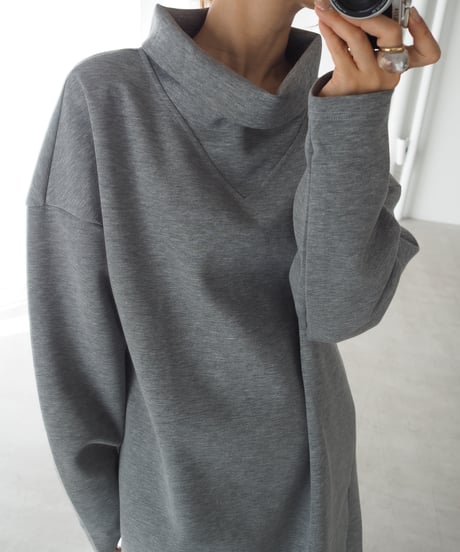 ドレープシルエットワンピース