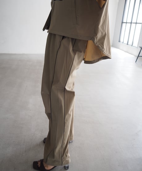 【接触冷感】　zip blouson / khaki
