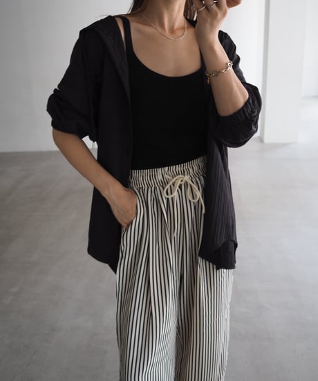 airy hoodie shirt / black
