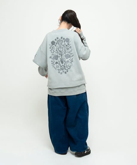 Hatsunex meets Meri Maeno Lost Herbarium フェイクレイヤードスウェット（ストーングレー）