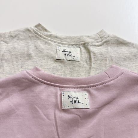 〈kids〉𝗟𝗶𝗹𝗶 𝗹𝗼𝗴𝗼 𝗧-𝘀𝗵𝗶𝗿𝘁/ 𝗟𝗶𝗹𝗶'𝘀 𝗮𝗺𝗯𝗮𝘀𝘀𝗮𝗱𝗼𝗿 × 𝗛𝗼𝘂𝘀𝗲 𝗼𝗳 𝗟𝗶𝗹𝗶