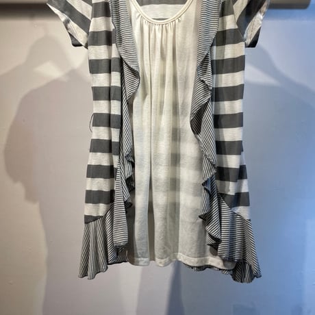 Border layered design tops