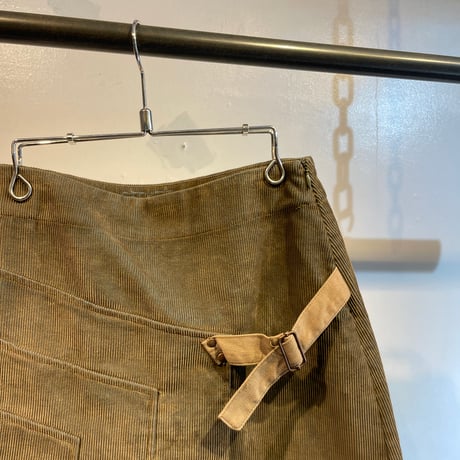 Euro design corduroy mini skirt