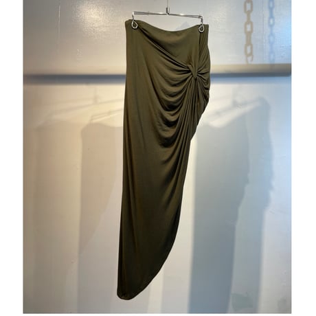 Asymmetry design skirt