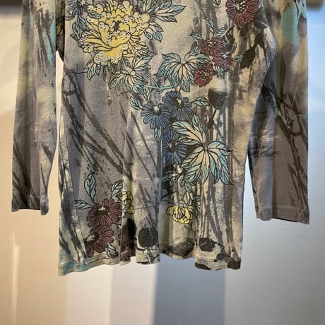 Y2K design tops