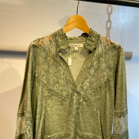 Lace design long tops