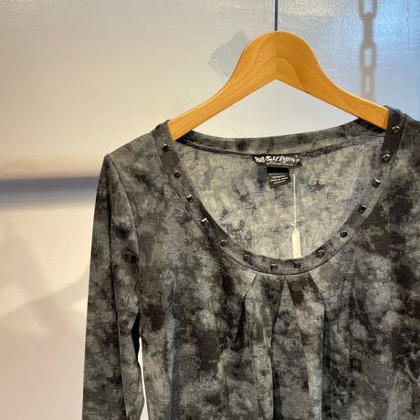 Grunge design studs tops