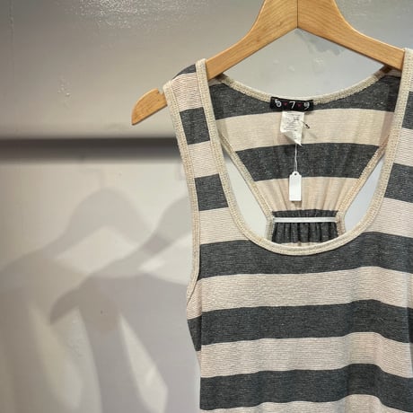 Rame border design tops