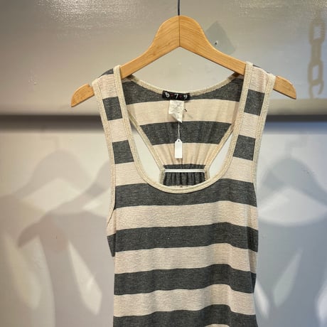 Rame border design tops