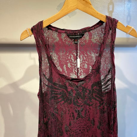 Grunge design tops