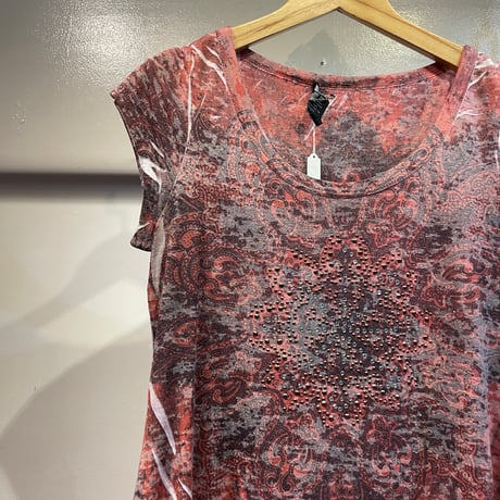 Spangle design tops