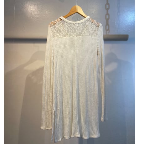 Grunge and lace gauze design tops