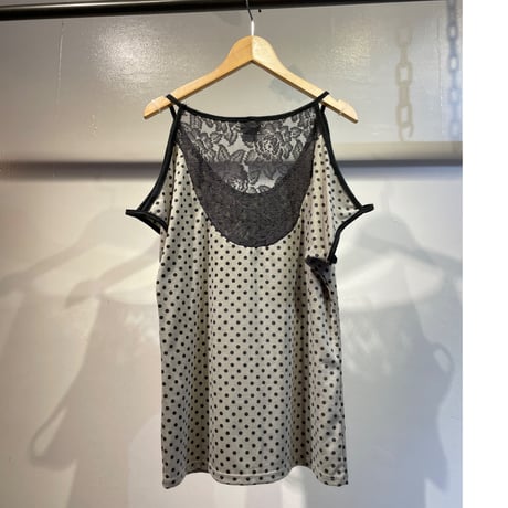 Dot and lace design tops