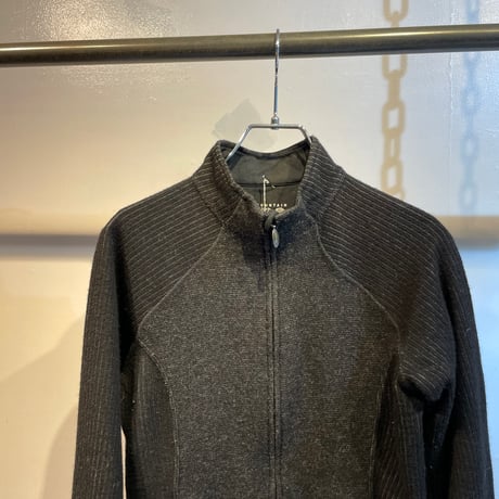 Zip design knit