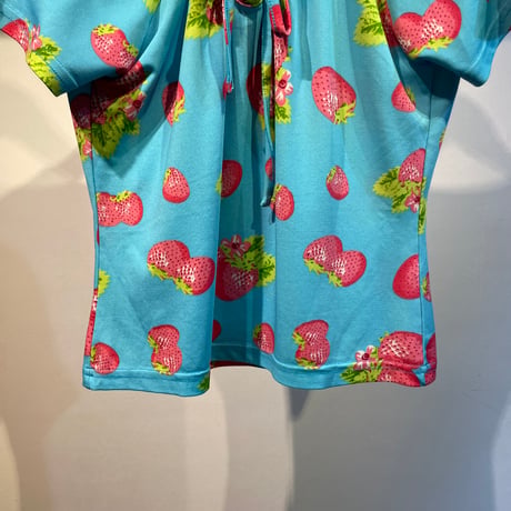 Strawberry design tops