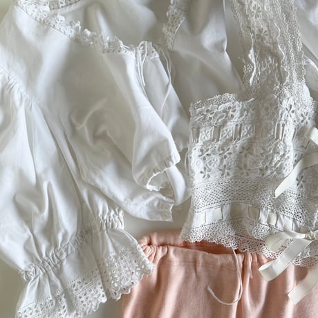〈antique〉cutwork lace corset cover