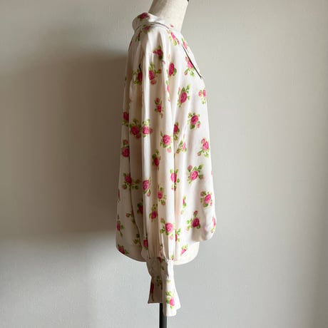 〈vintage〉rose pattern silk blouse