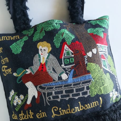 "upcycle" vintage embroidery bag (black)