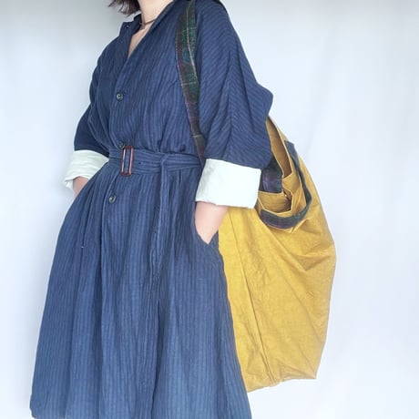 newspaper bag (mustard)