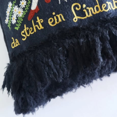 "upcycle" vintage embroidery bag (black)