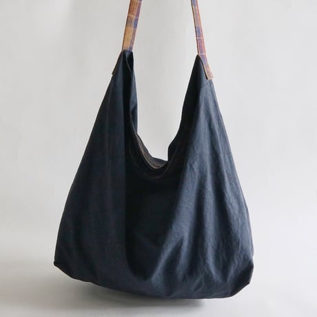 newspaper bag (navy)