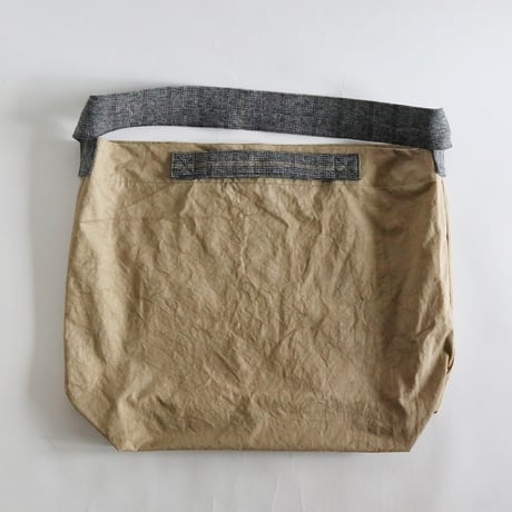 newspaper bag (deep beige)