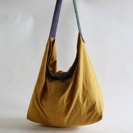 newspaper bag (mustard)